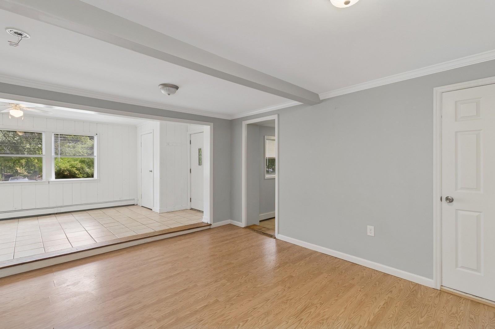 Single Family Hewlett  Suffolk County, NY 11789, MLS-882130-22