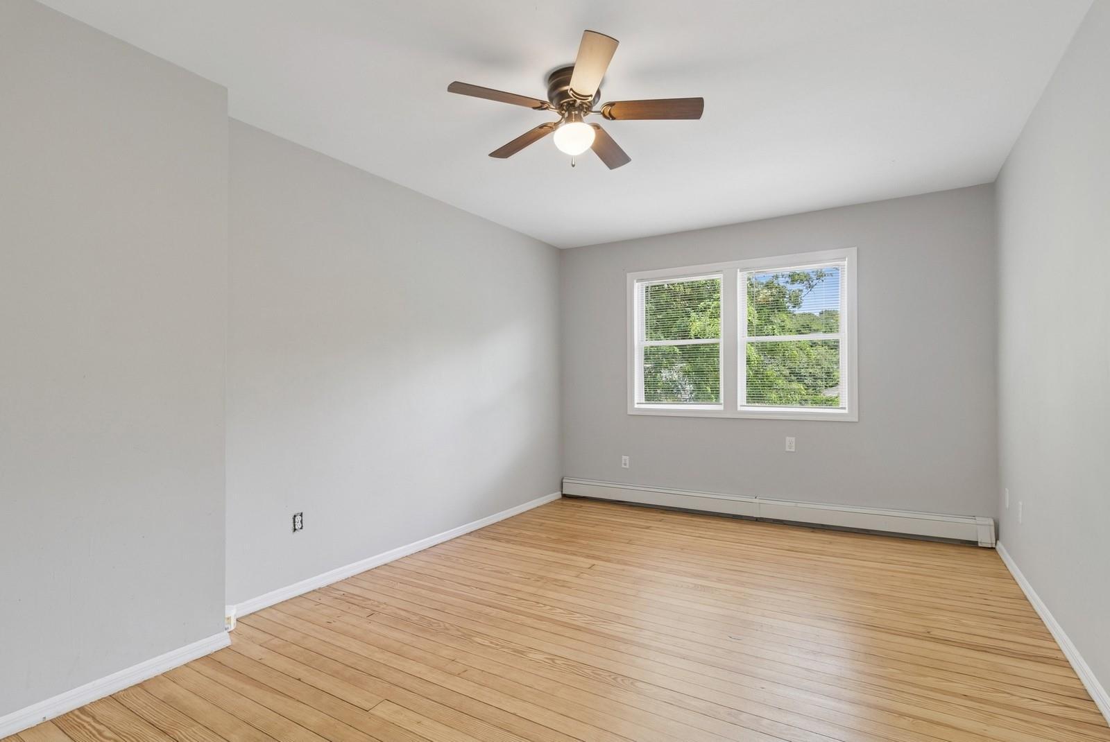 Single Family Hewlett  Suffolk County, NY 11789, MLS-882130-30