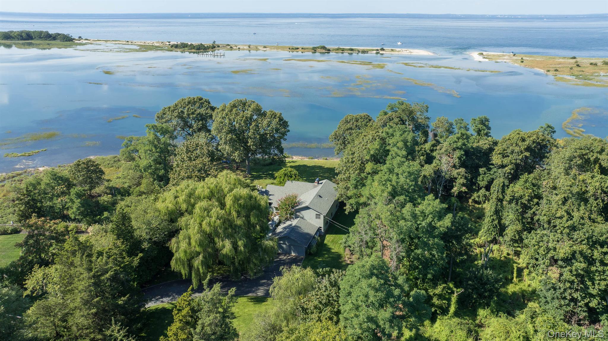 Single Family Shore Suffolk County, NY 11733, MLS-882132-34