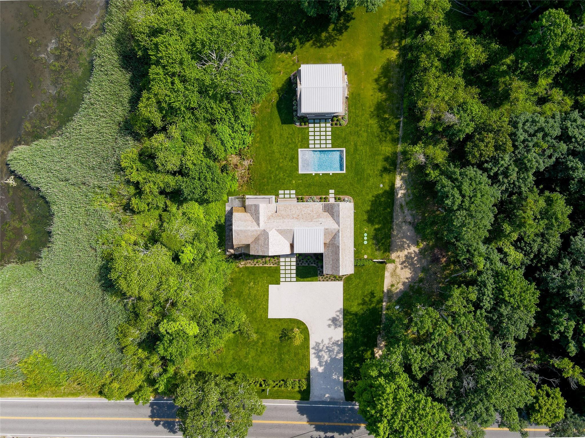 Single Family South  Suffolk County, NY 11977, MLS-882136-23