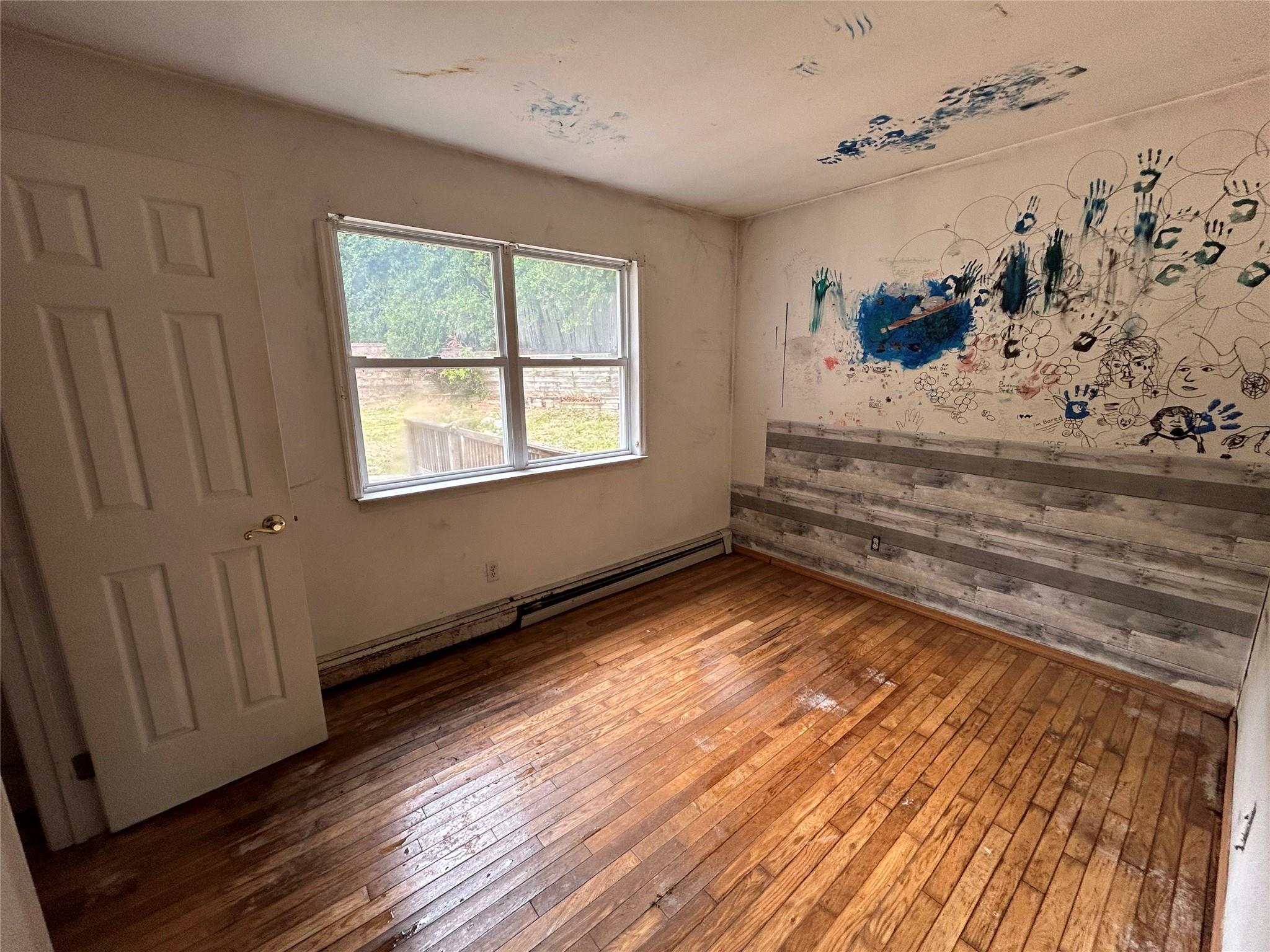 Single Family Locust  Suffolk County, NY 11778, MLS-882143-9