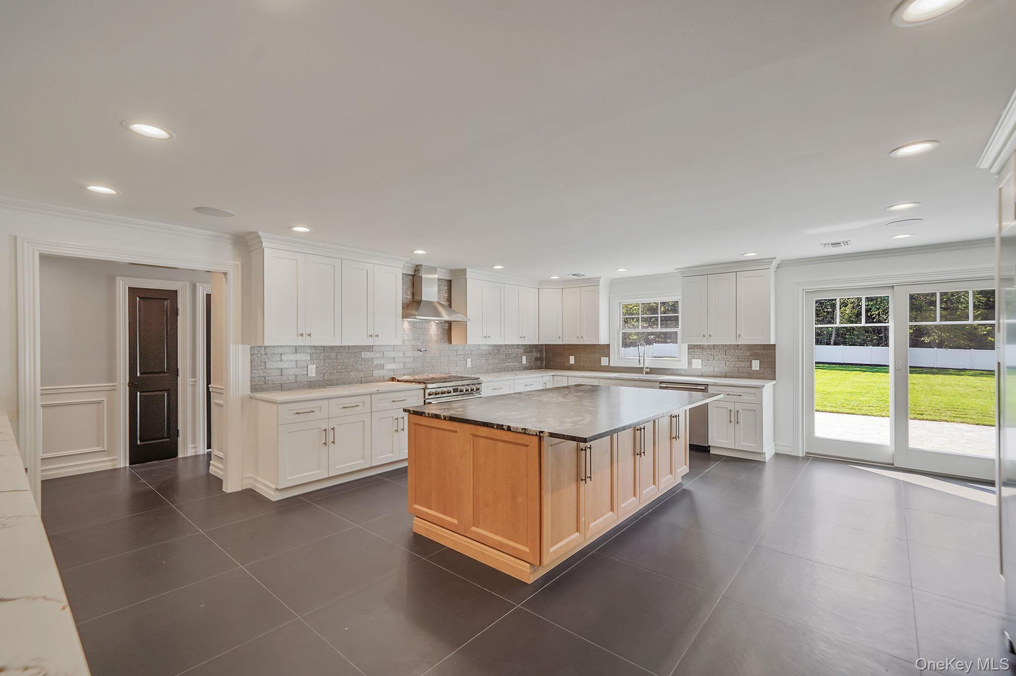 Single Family Quintree Suffolk County, NY 11747, MLS-882154-15