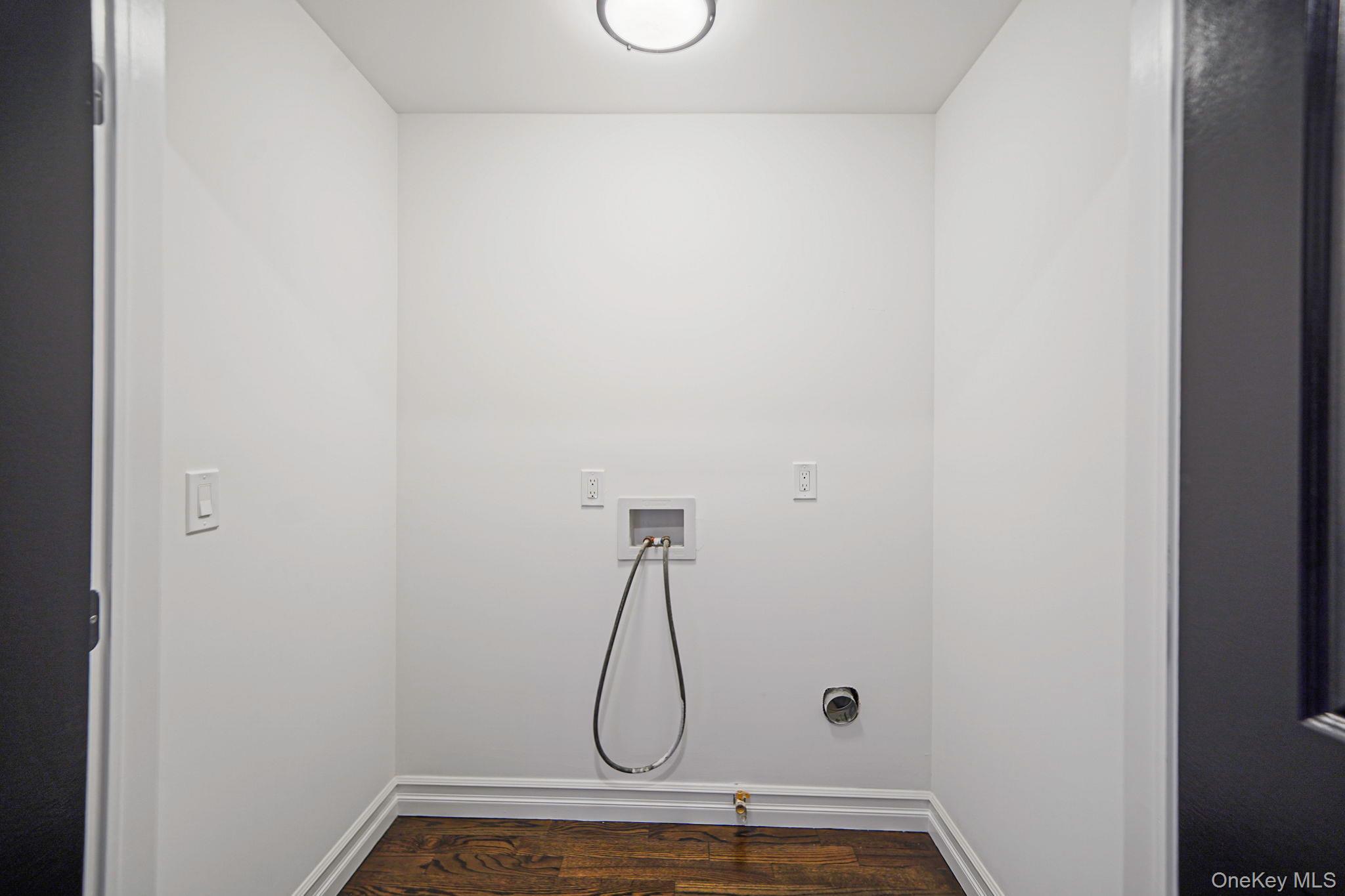 Single Family Quintree Suffolk County, NY 11747, MLS-882154-38