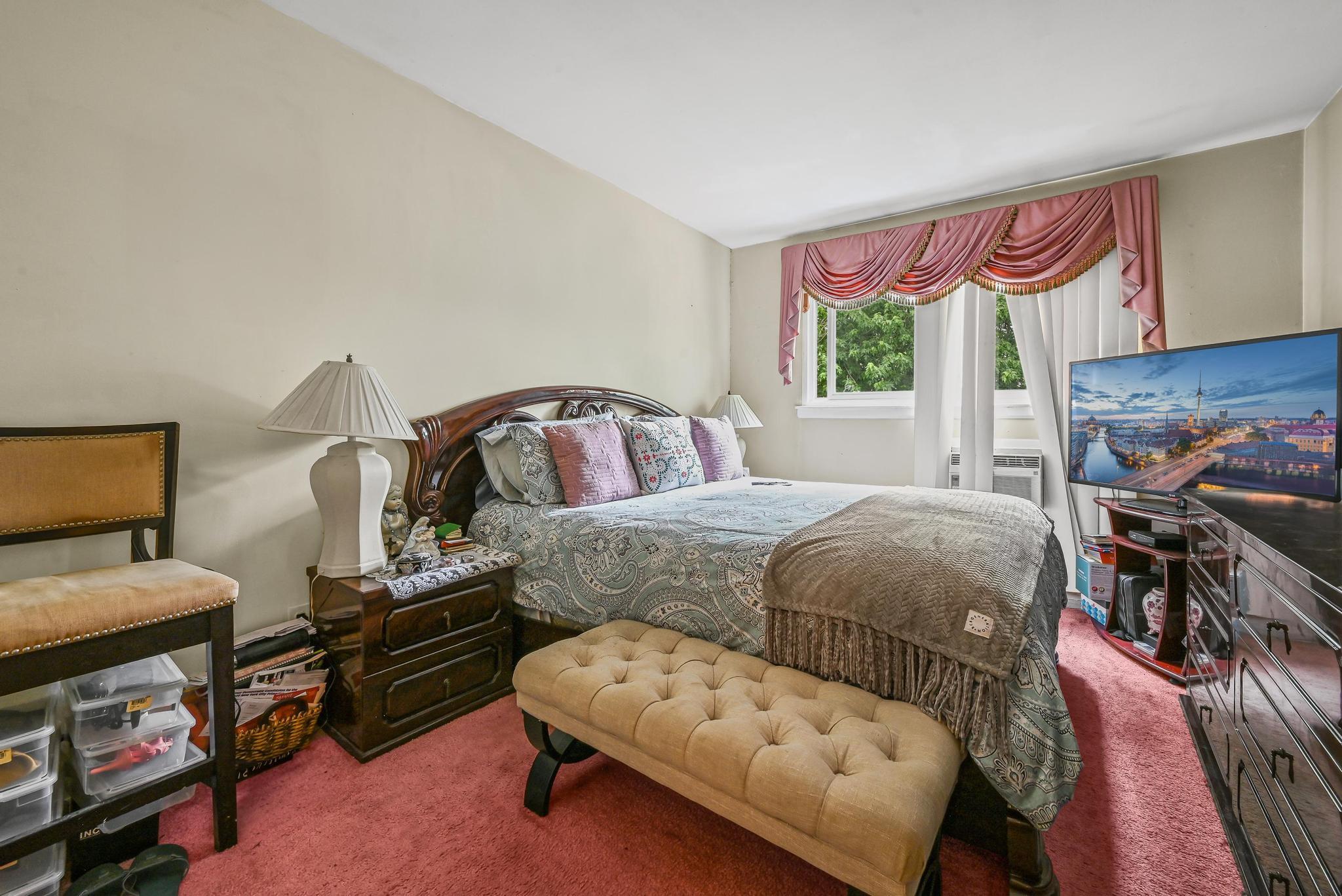 Single Family Weller  Queens, NY 11422, MLS-882156-9
