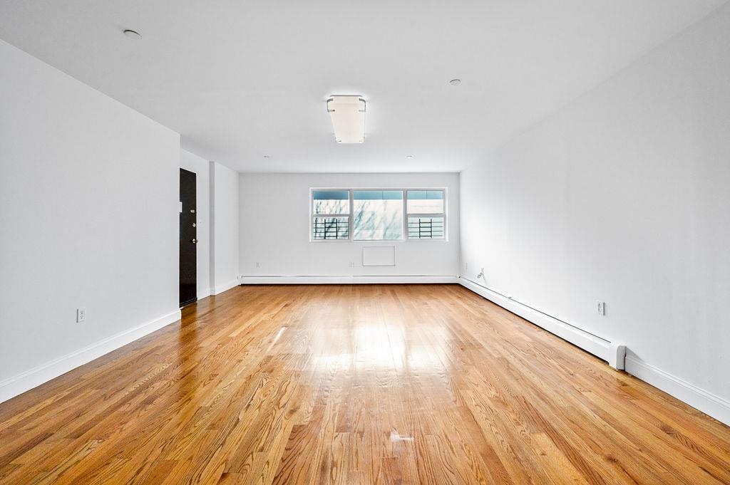 Single Family Sanford  Queens, NY 11358, MLS-882182-4