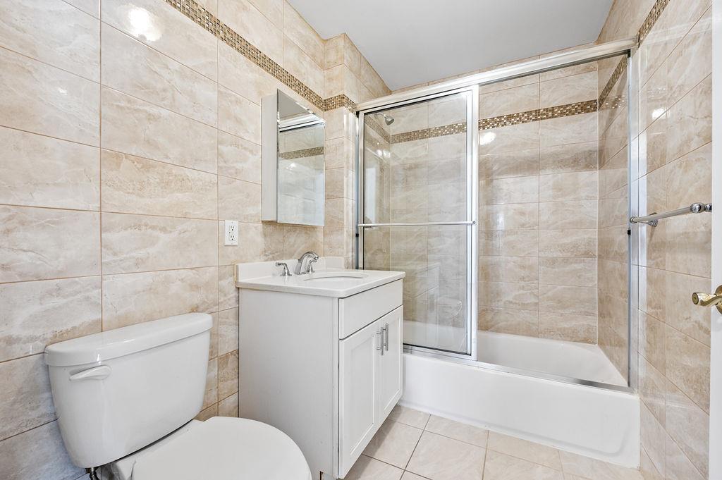 Single Family Sanford  Queens, NY 11358, MLS-882182-6