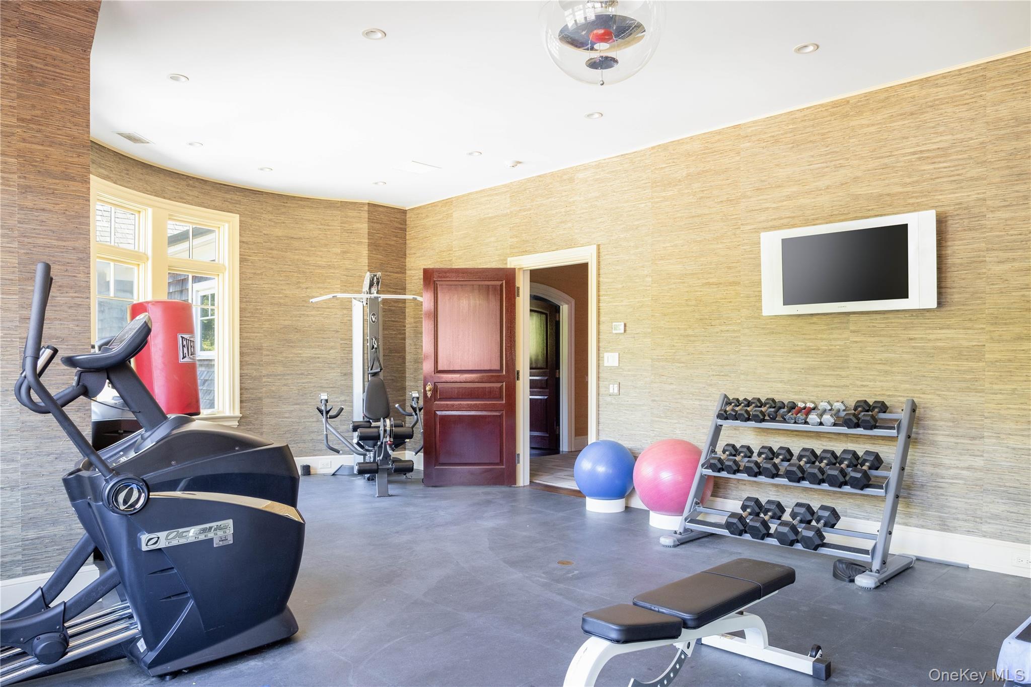 Single Family Cove Suffolk County, NY 11935, MLS-882187-38