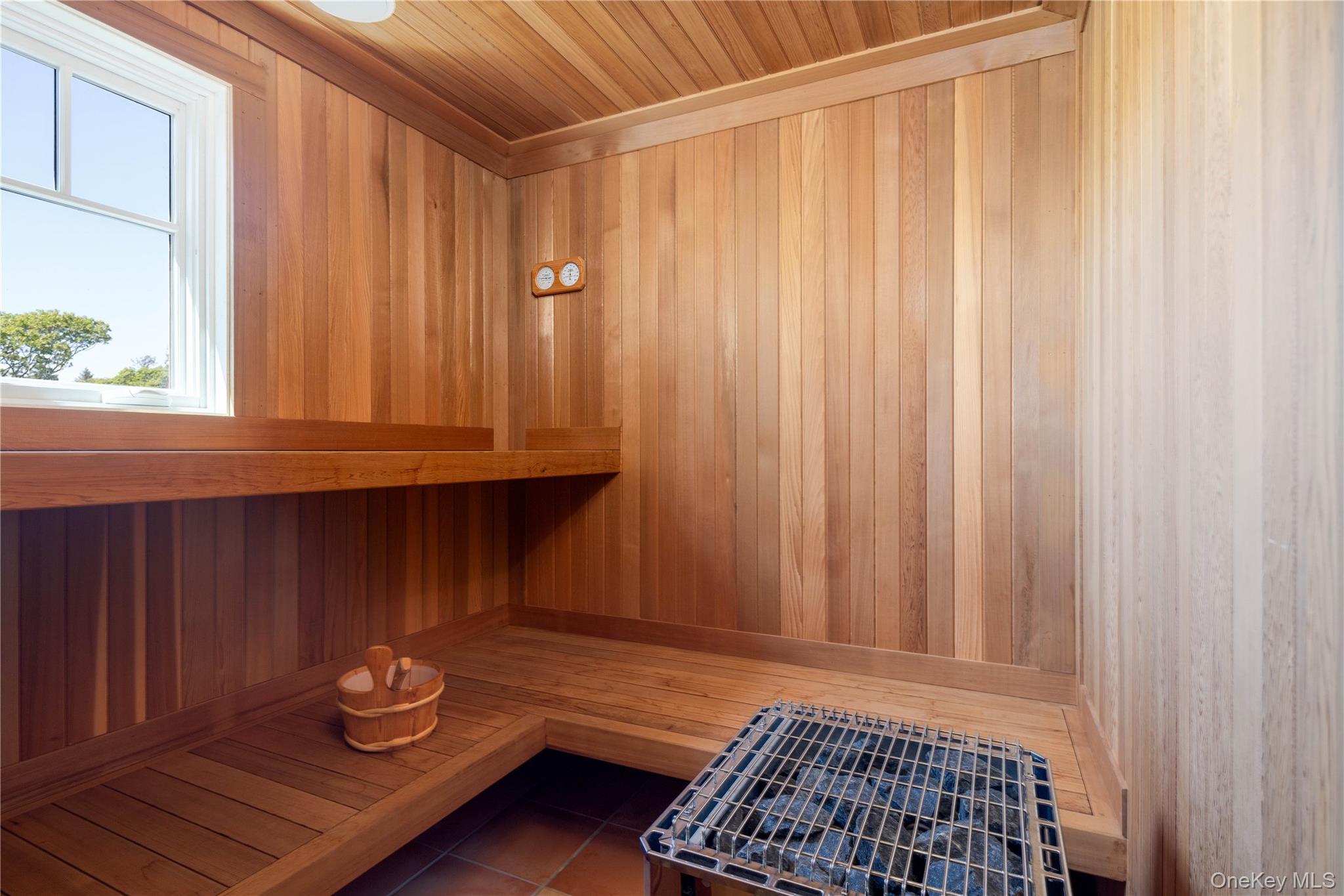 Single Family Cove Suffolk County, NY 11935, MLS-882187-39