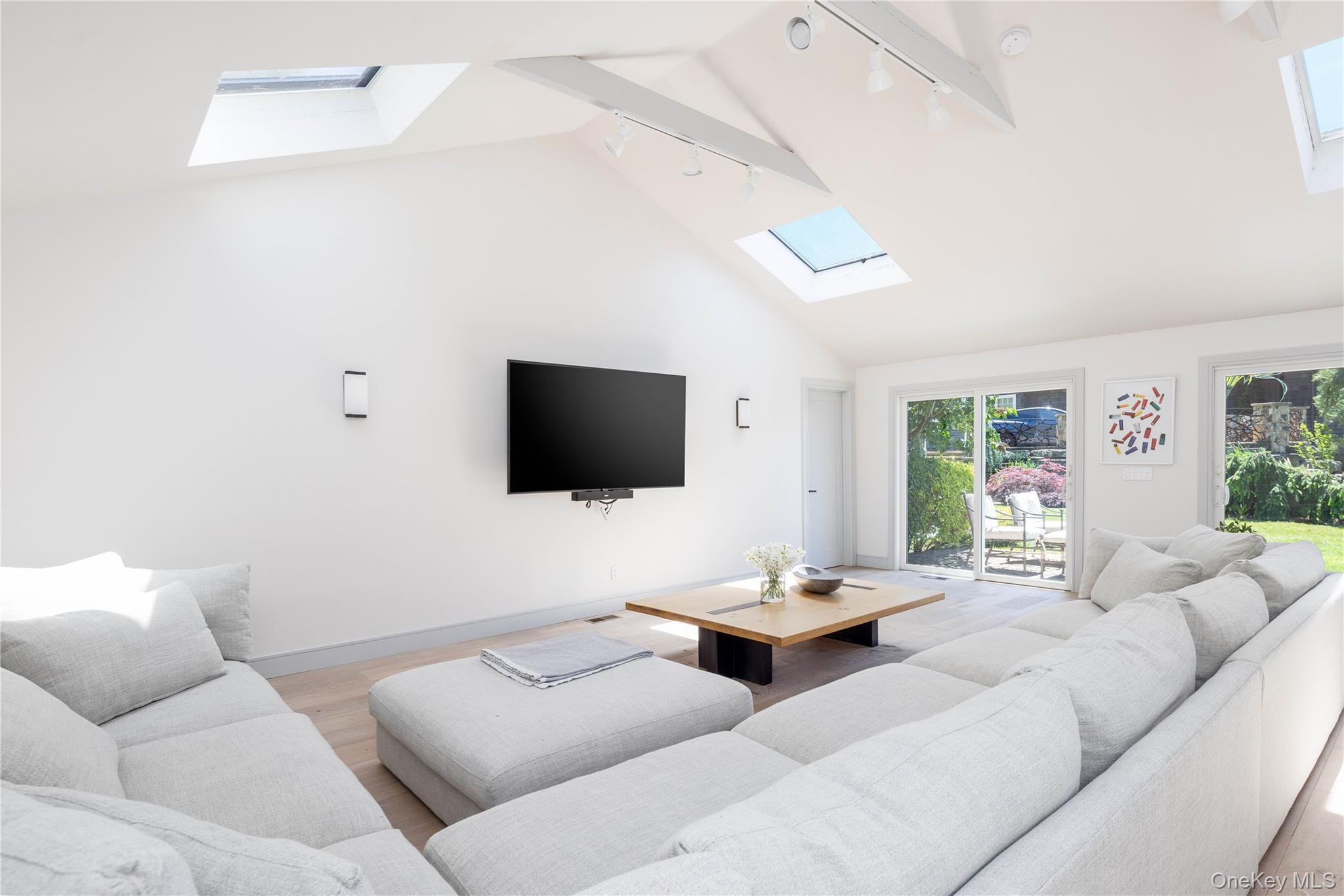 Single Family Cove Suffolk County, NY 11935, MLS-882187-42