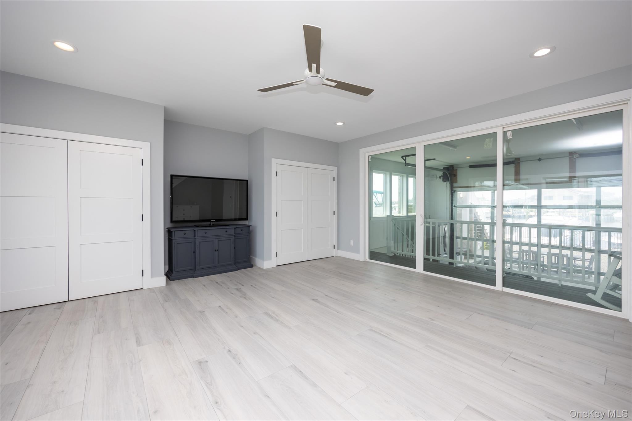 Single Family E Shore Road Suffolk County, NY 11757, MLS-882198-16