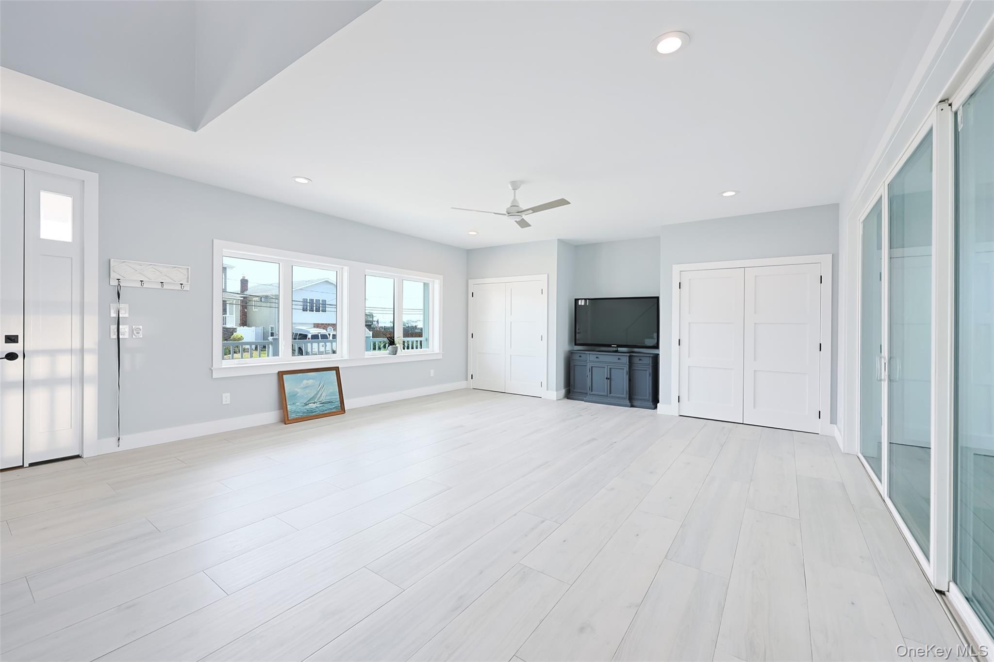 Single Family E Shore Road Suffolk County, NY 11757, MLS-882198-19
