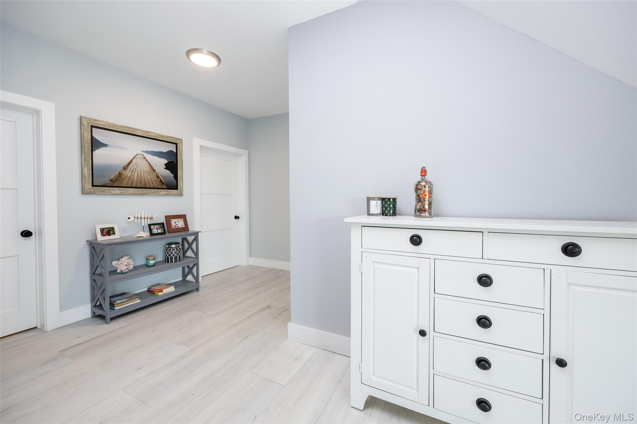 Single Family E Shore Road Suffolk County, NY 11757, MLS-882198-20
