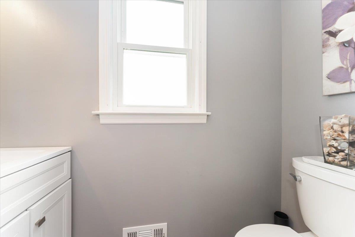 Single Family Stadium  Bronx, NY 10465, MLS-882202-10