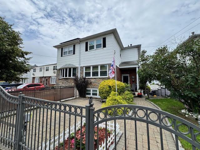 Single Family Stadium  Bronx, NY 10465, MLS-882202-23