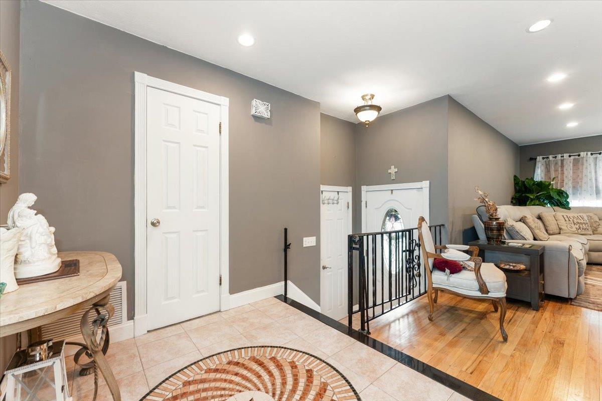Single Family Stadium  Bronx, NY 10465, MLS-882202-3
