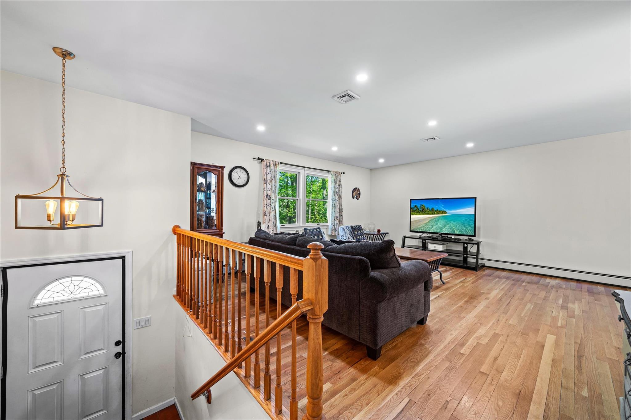 Single Family Twin Arch  Orange County, NY 12575, MLS-882224-5