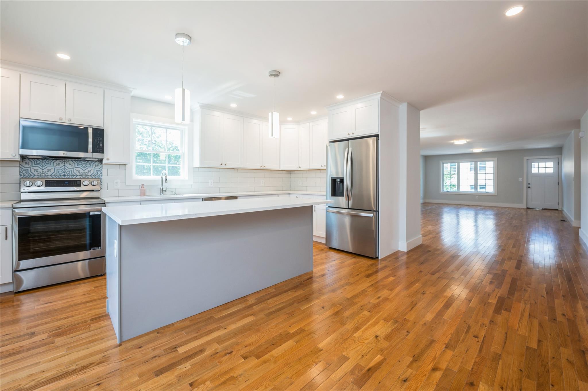 Single Family Clement Westchester County, NY 10710, MLS-882227-11