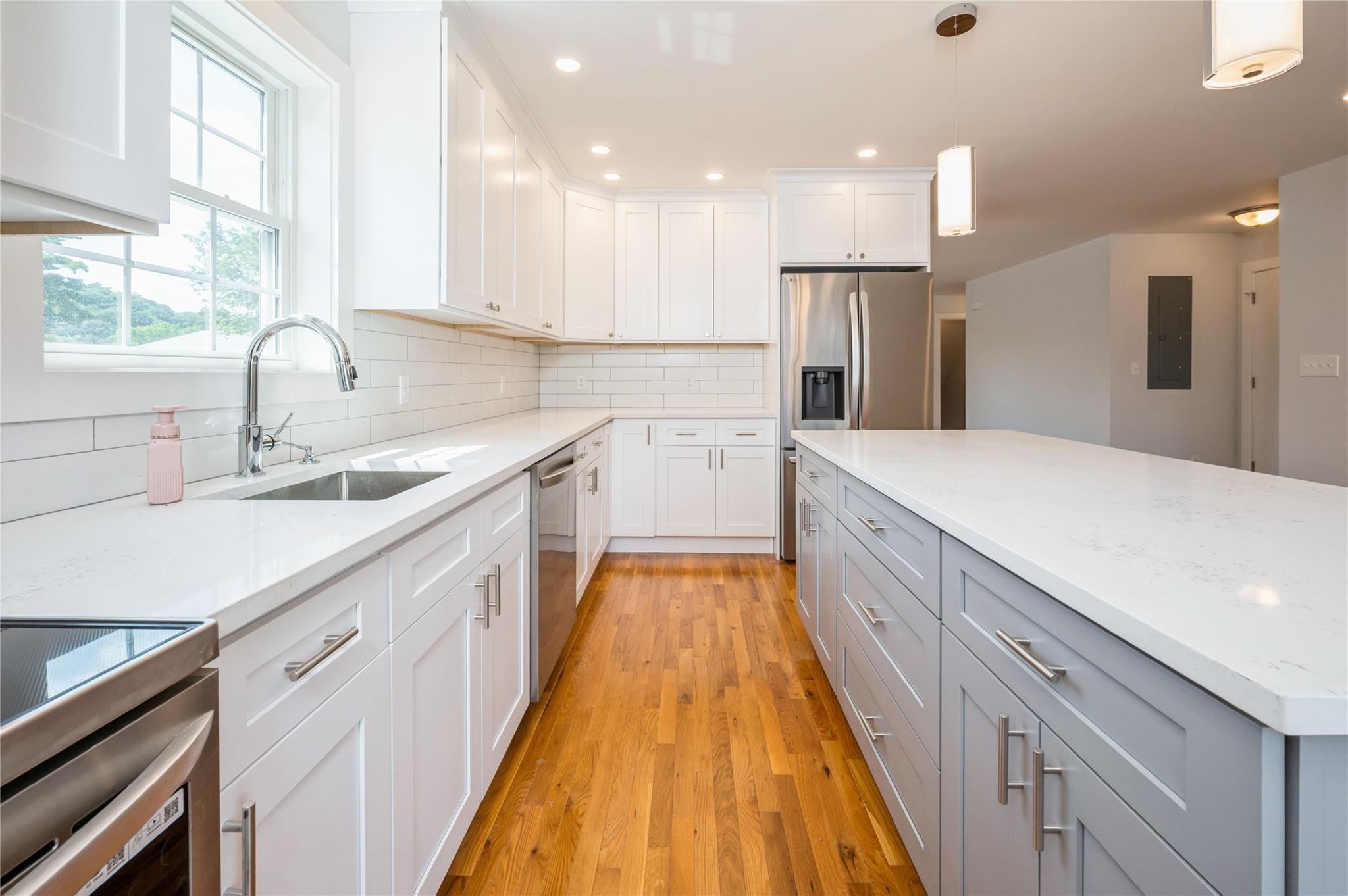 Single Family Clement Westchester County, NY 10710, MLS-882227-12