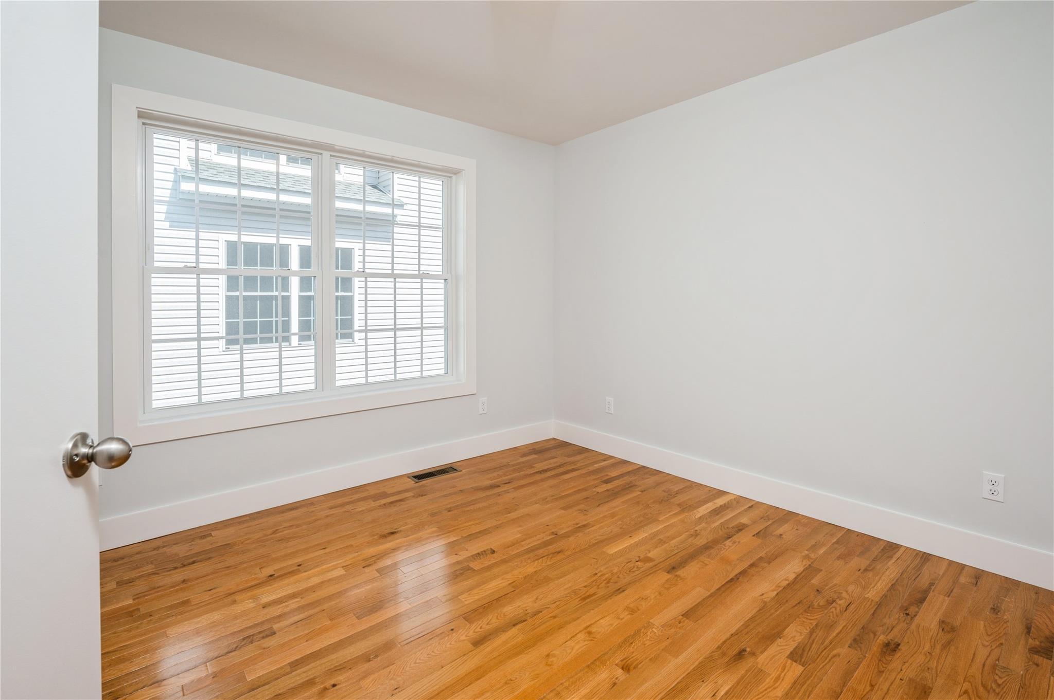 Single Family Clement Westchester County, NY 10710, MLS-882227-18