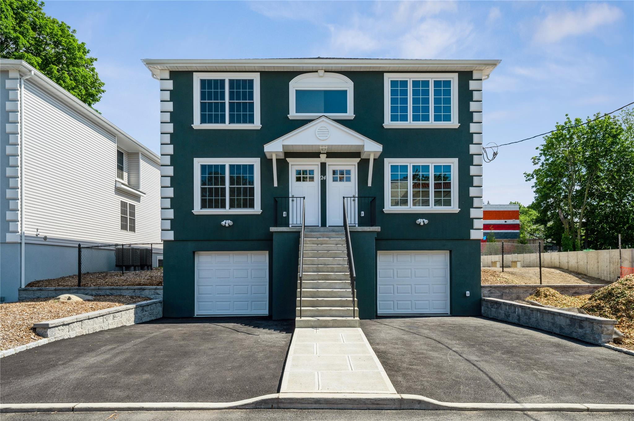 Single Family Clement Westchester County, NY 10710, MLS-882227-2