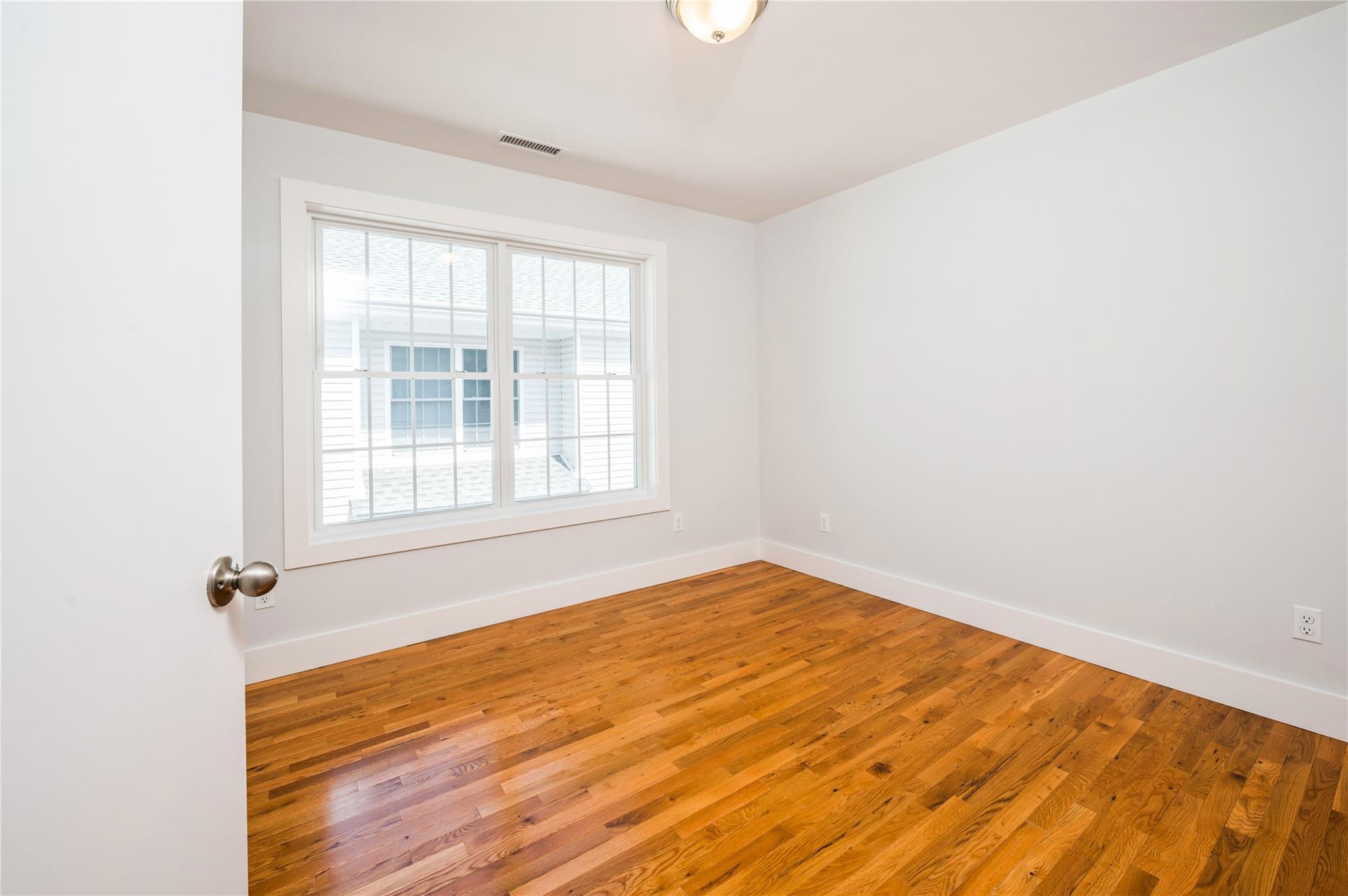 Single Family Clement Westchester County, NY 10710, MLS-882227-28