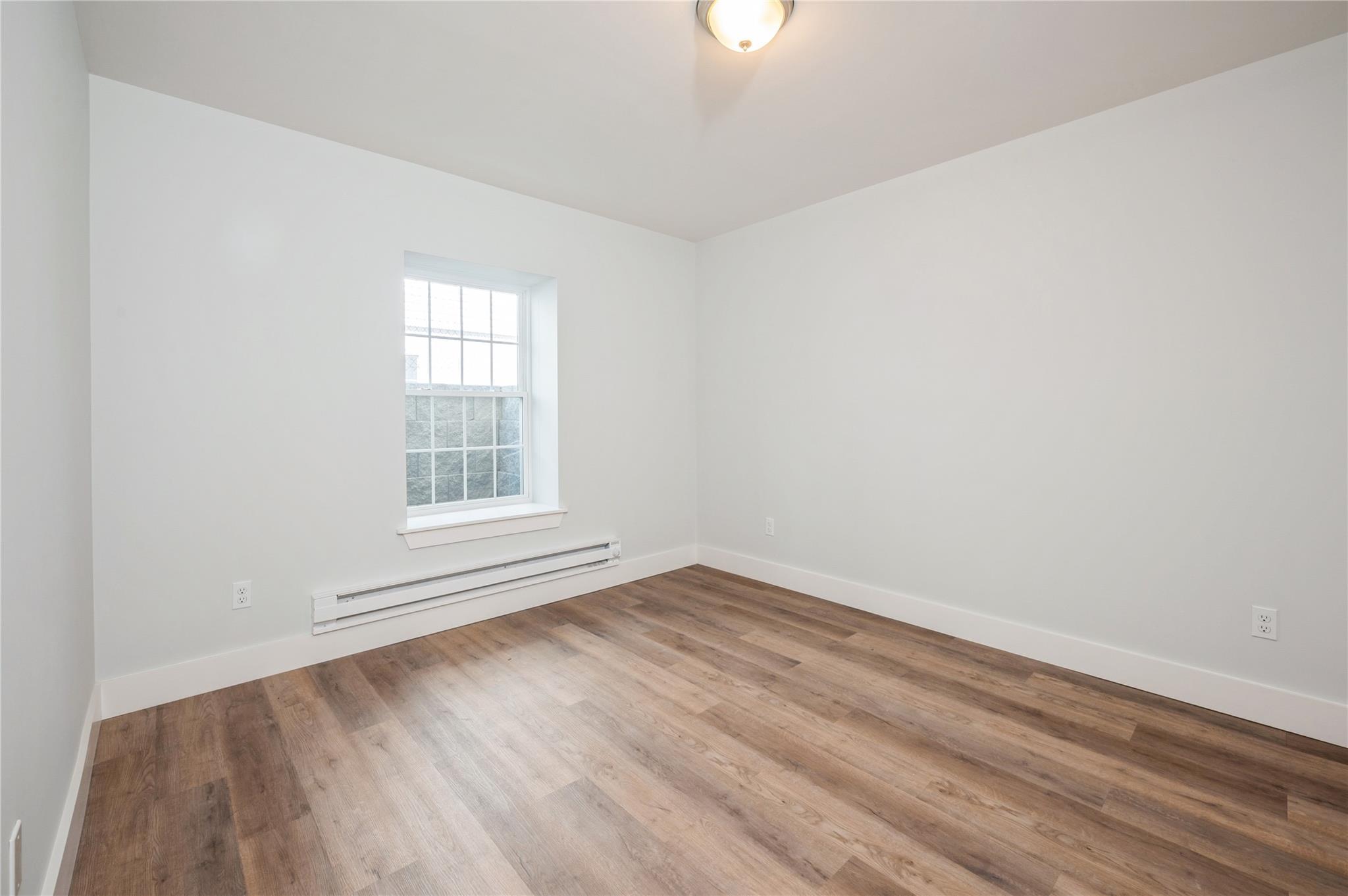 Single Family Clement Westchester County, NY 10710, MLS-882227-33