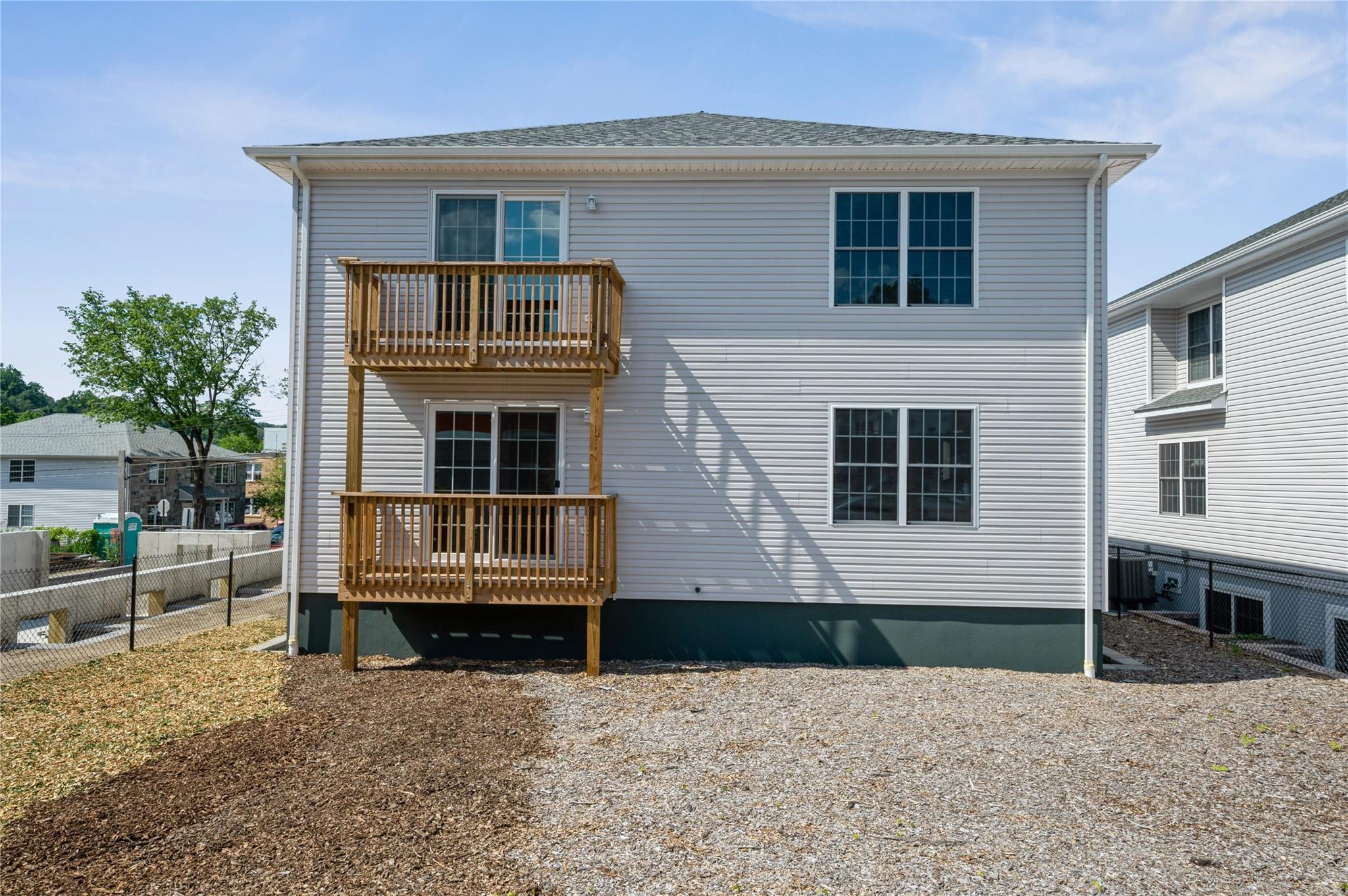 Single Family Clement Westchester County, NY 10710, MLS-882227-37