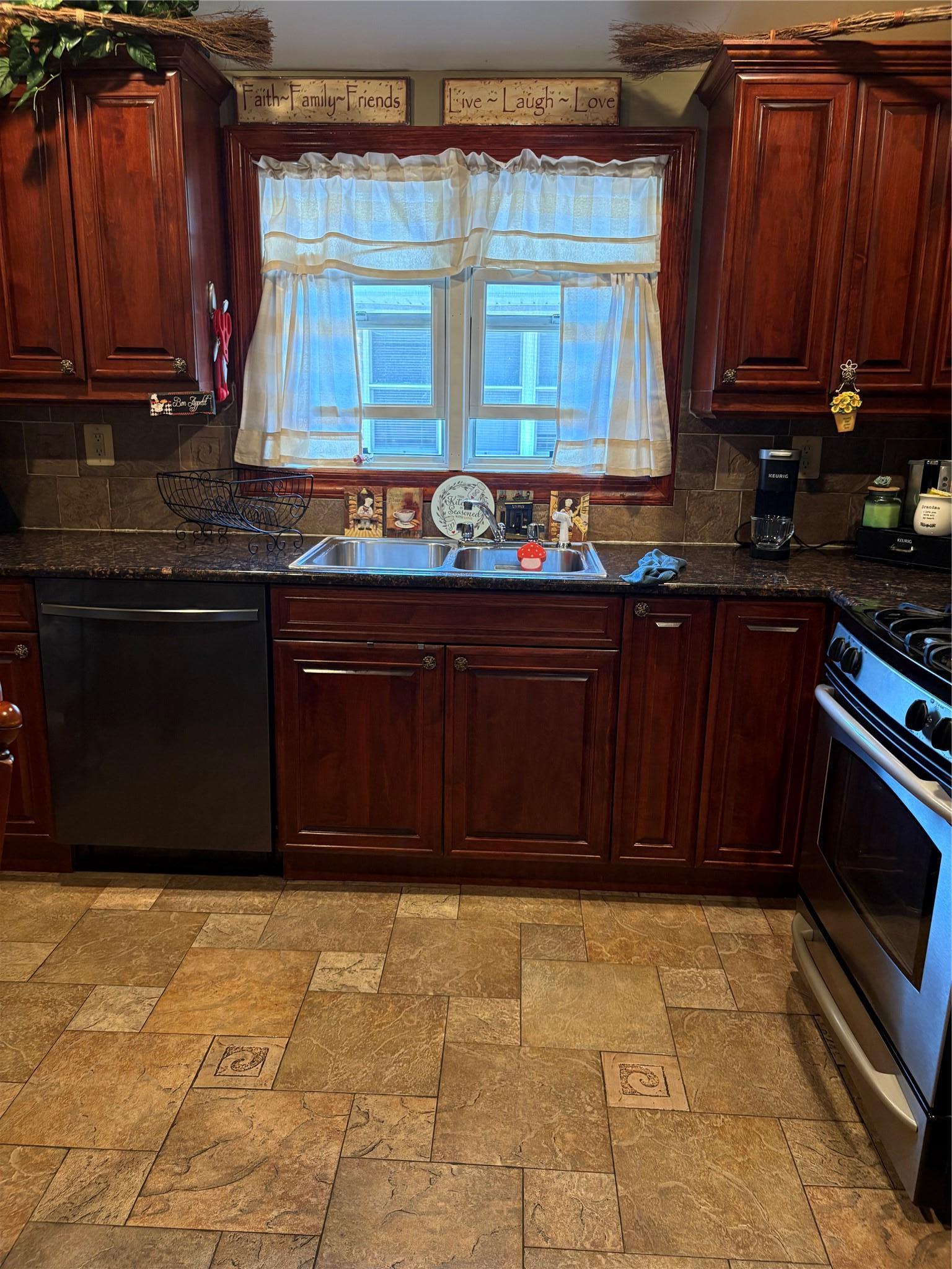 Single Family 217th  Queens, NY 11361, MLS-882232-3