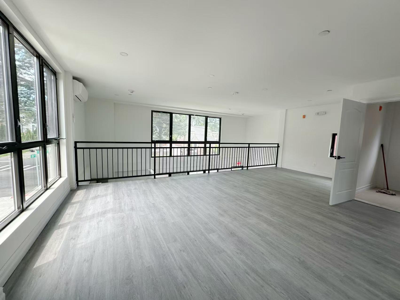 Single Family 213th  Queens, NY 11361, MLS-882233-9