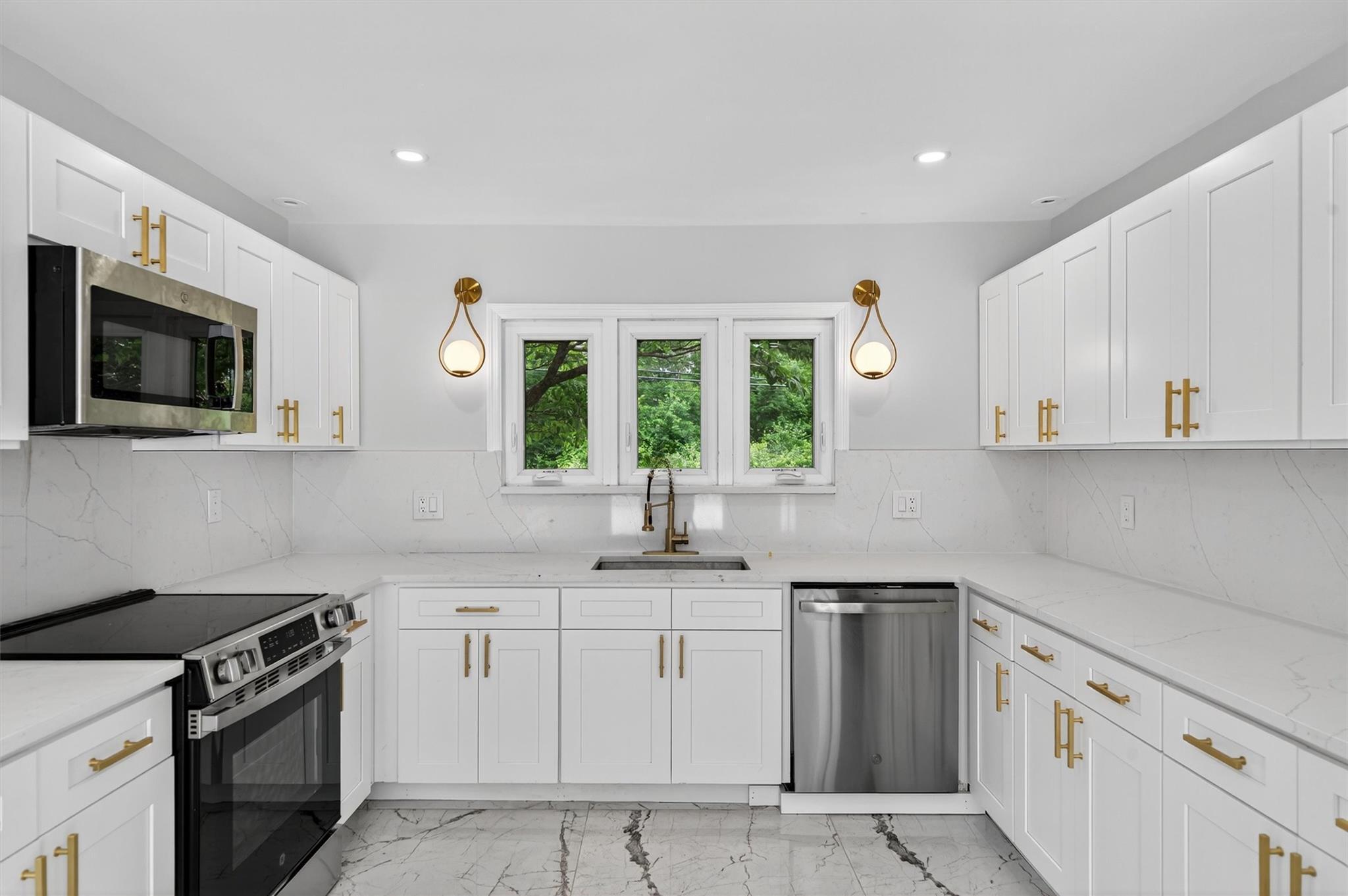 Single Family Station  Orange County, NY 12575, MLS-882278-12