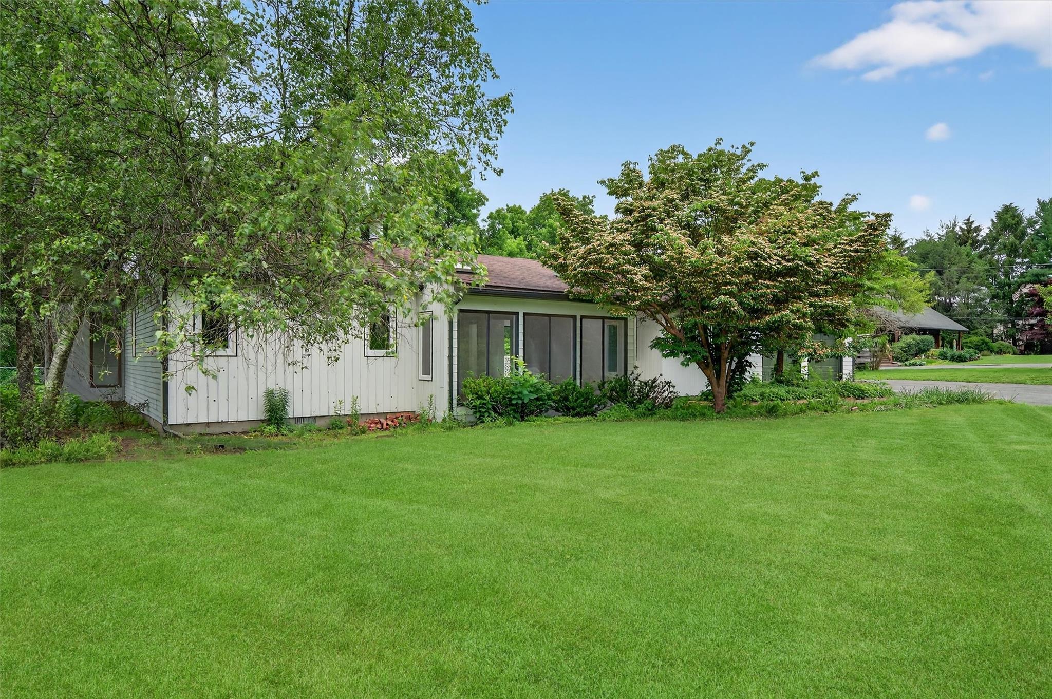 Single Family Station  Orange County, NY 12575, MLS-882278-3