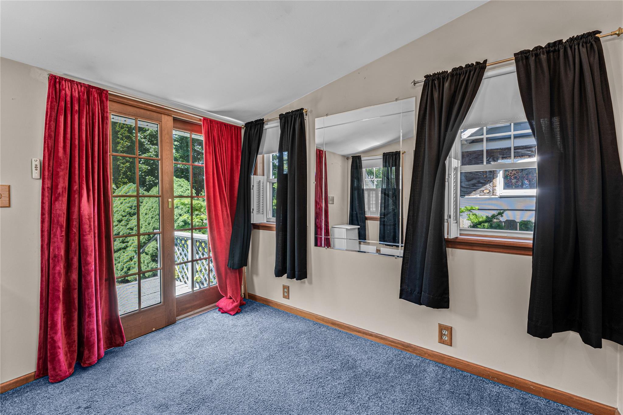 Single Family Albany  Ulster County, NY 12401, MLS-882312-6