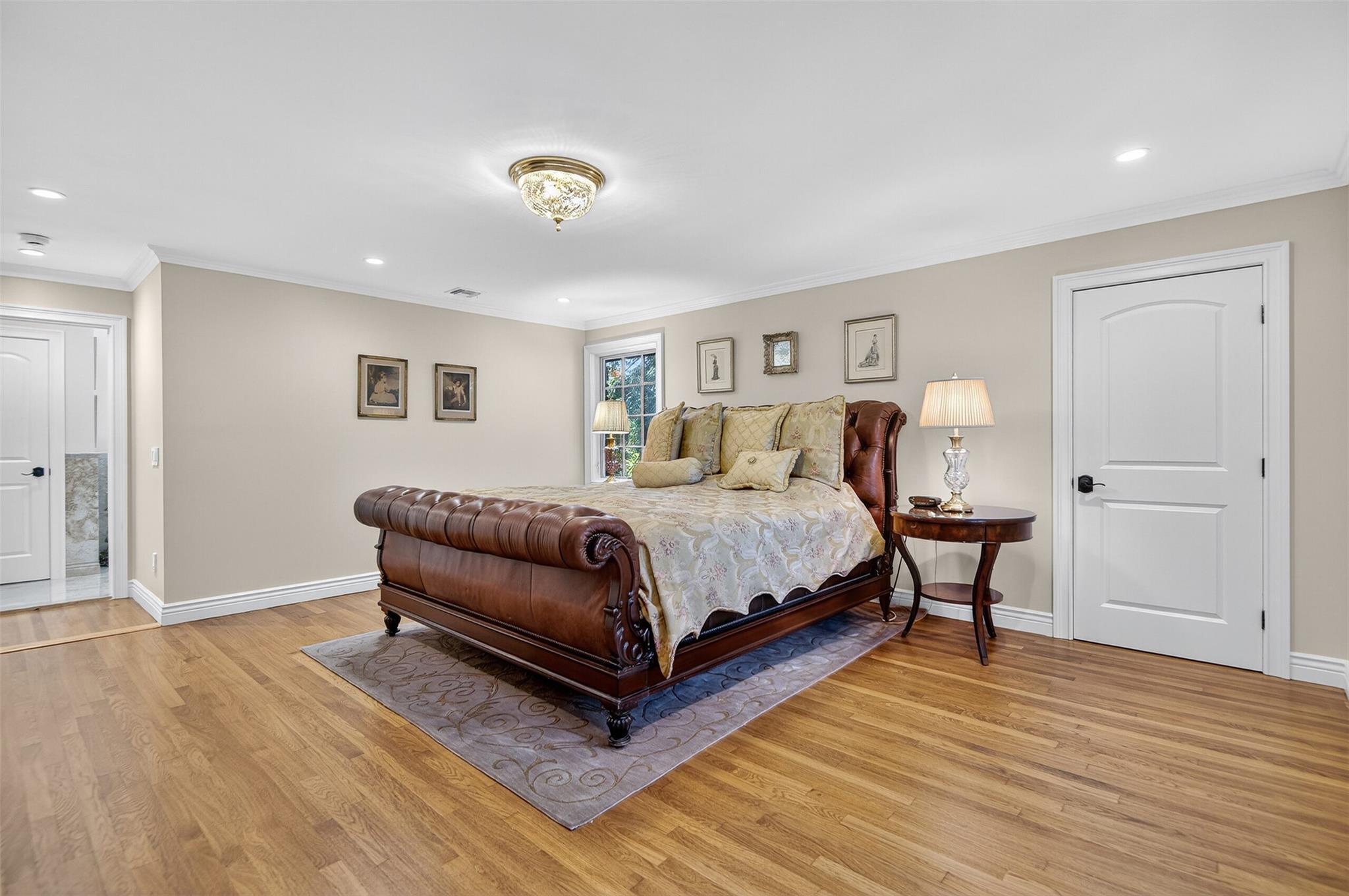 Single Family Soundview  Nassau County, NY 11030, MLS-882327-28