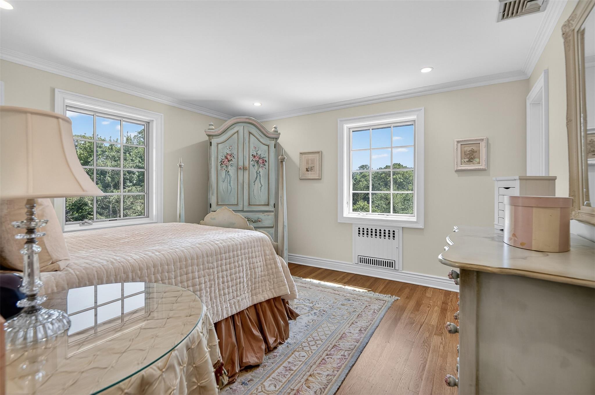 Single Family Soundview  Nassau County, NY 11030, MLS-882327-34
