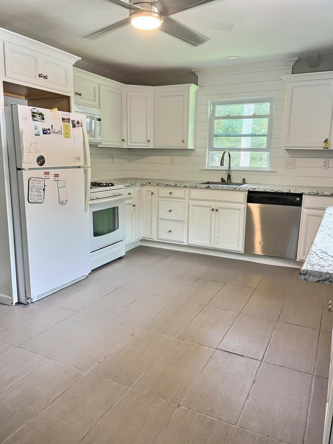 Single Family Apple  Dutchess County, NY 12590, MLS-882349-4