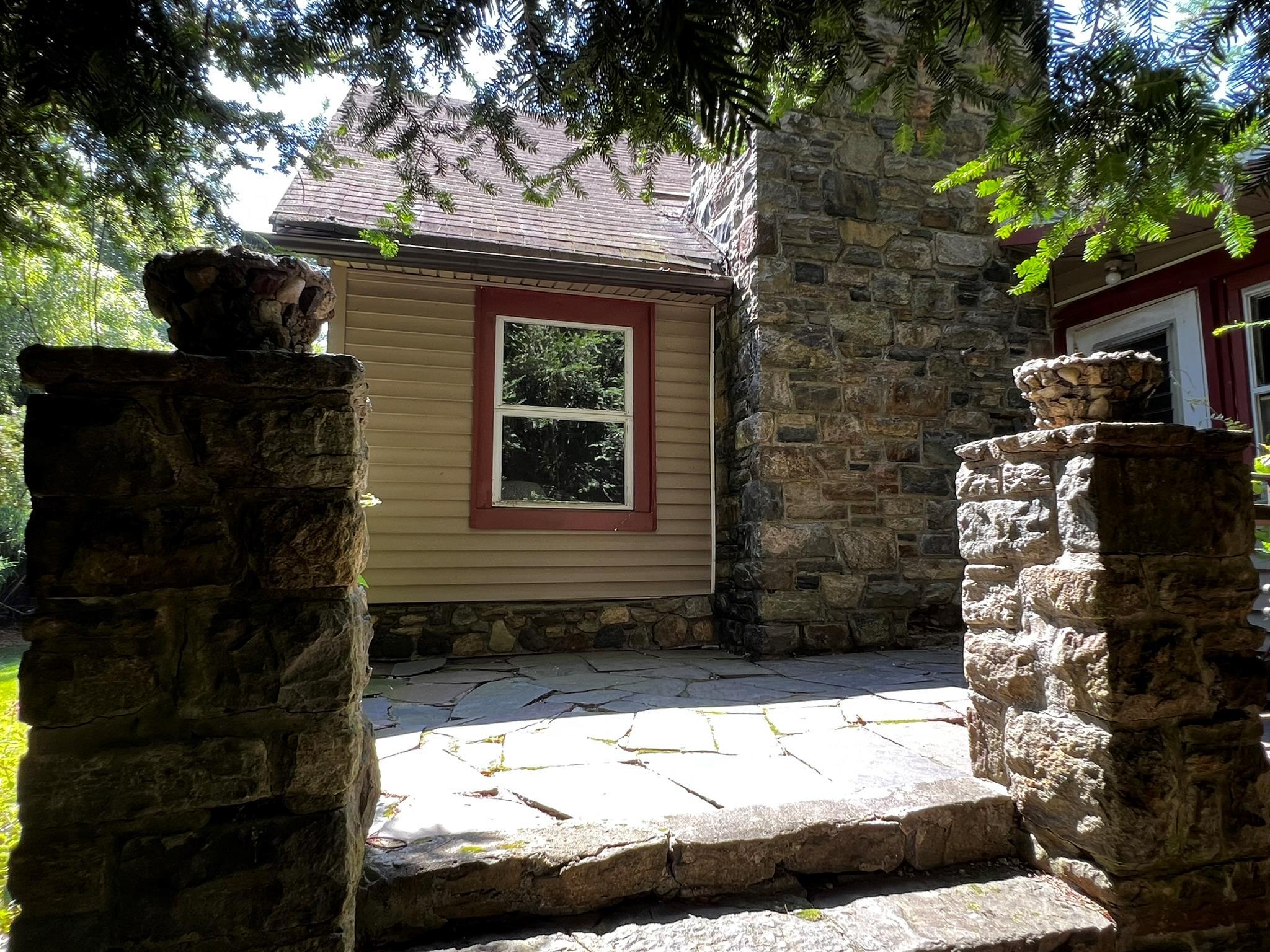 Single Family Briar  Westchester County, NY 10517, MLS-882350-35
