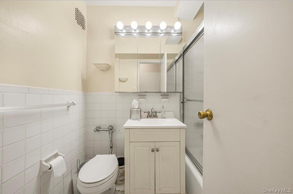 Coop 39th Queens, NY 11104, MLS-882371-10