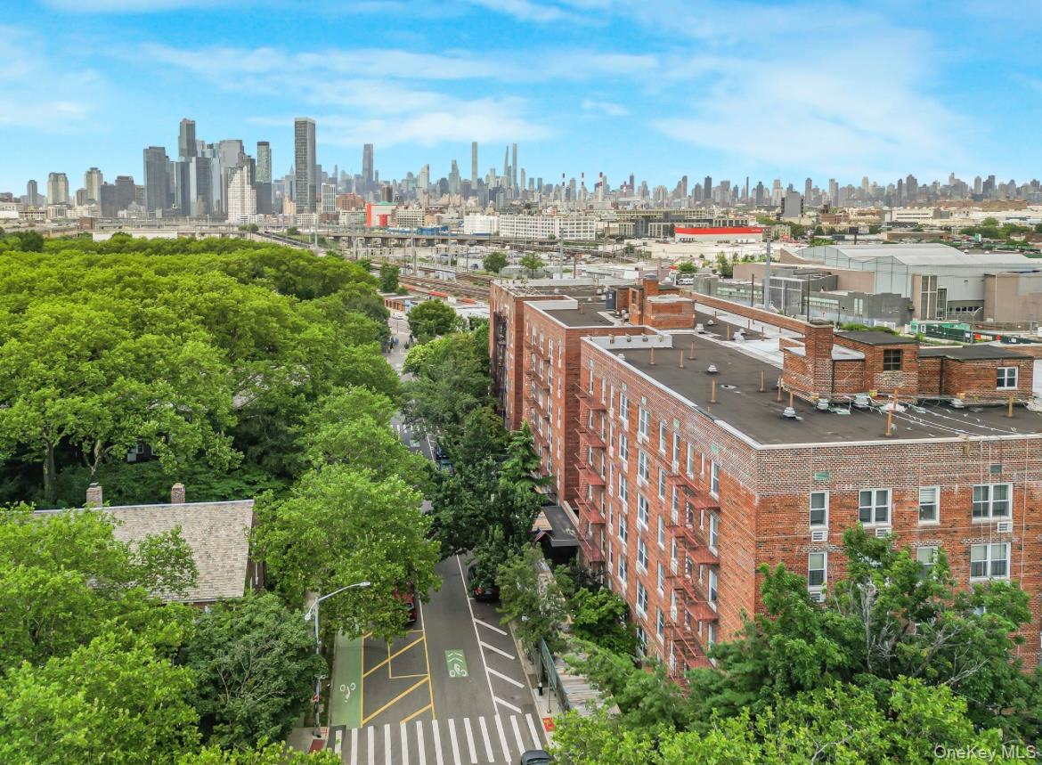 Coop 39th Queens, NY 11104, MLS-882371-3