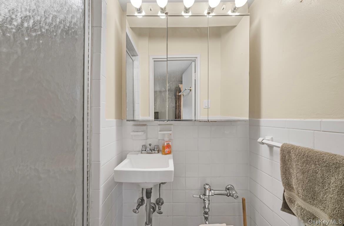 Coop 39th Queens, NY 11104, MLS-882371-9