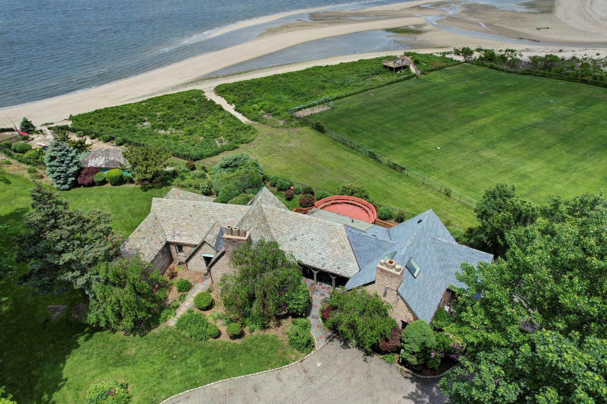 Single Family Cornwells Beach Road  Nassau County, NY 11050, MLS-882374-27