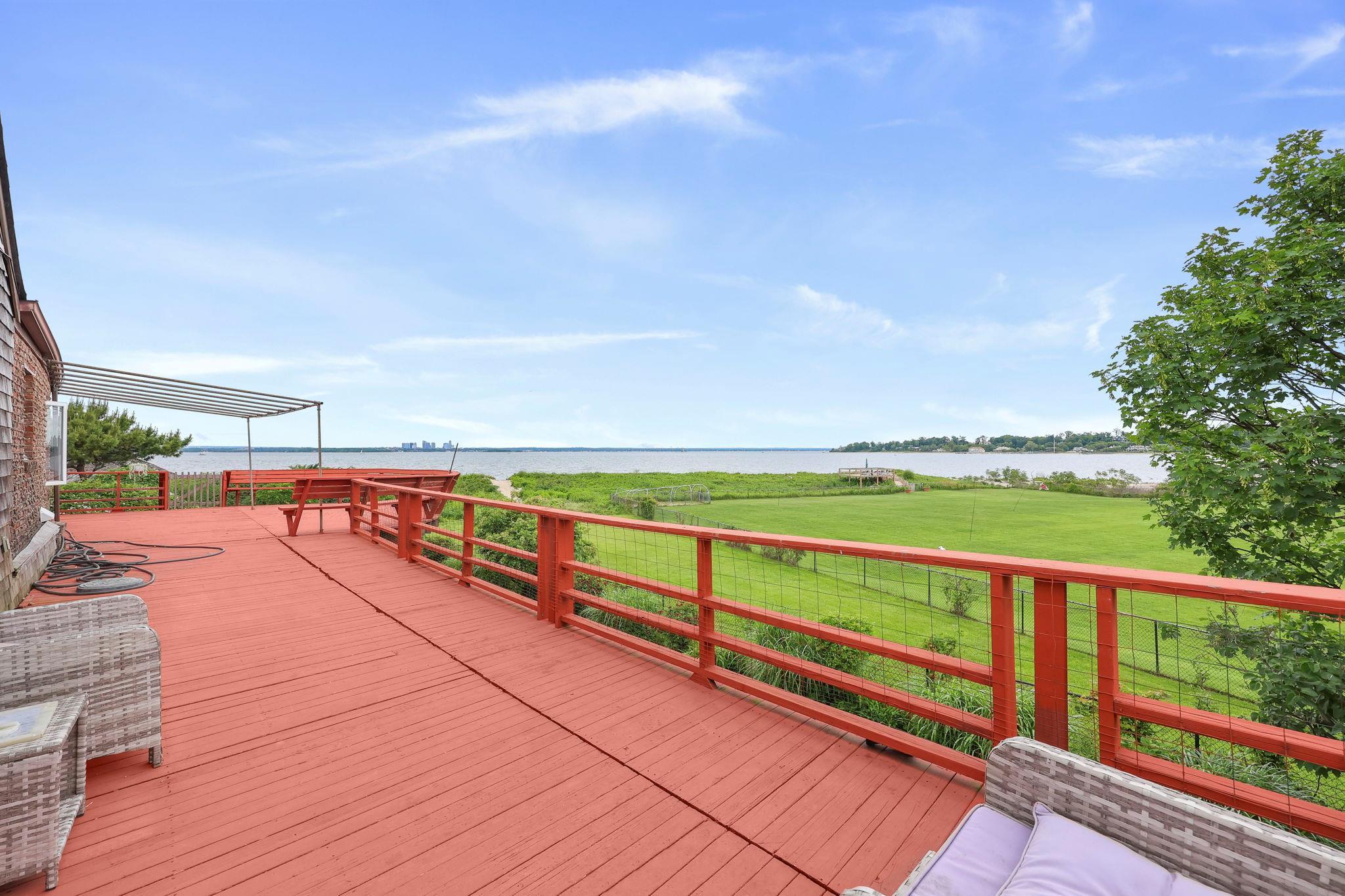 Single Family Cornwells Beach Road  Nassau County, NY 11050, MLS-882374-31