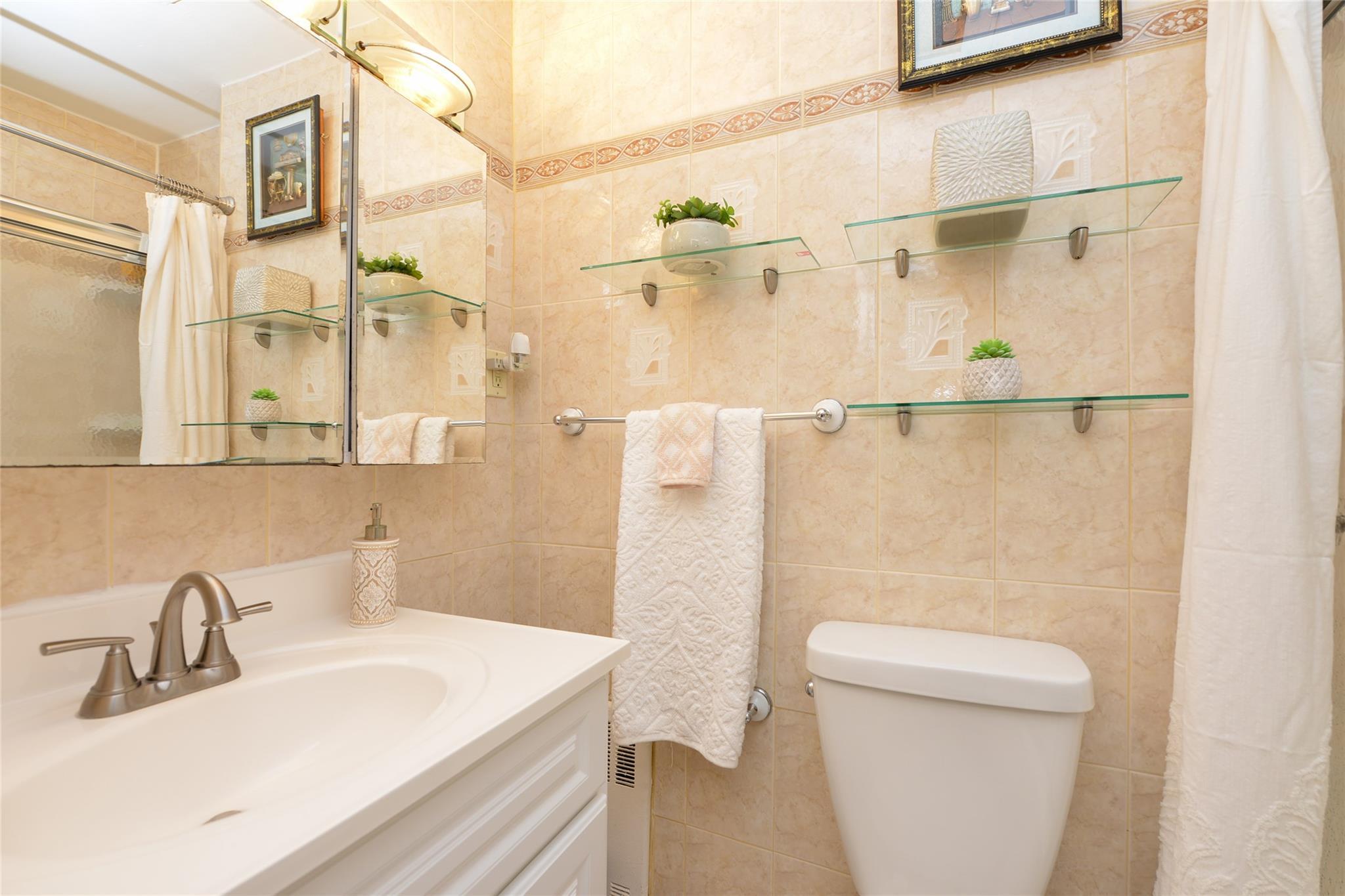 Single Family 86th  Brooklyn, NY 11236, MLS-882382-15