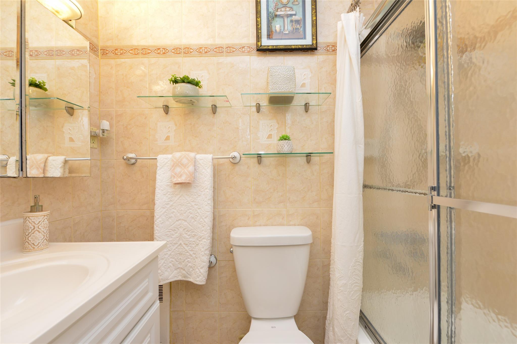 Single Family 86th  Brooklyn, NY 11236, MLS-882382-16