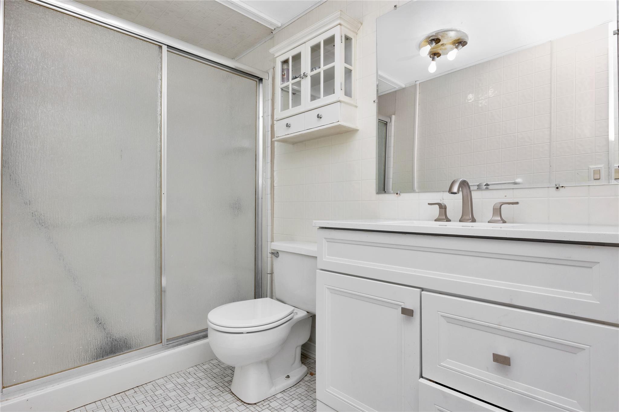 Single Family Shenandoah  Suffolk County, NY 11776, MLS-882406-22