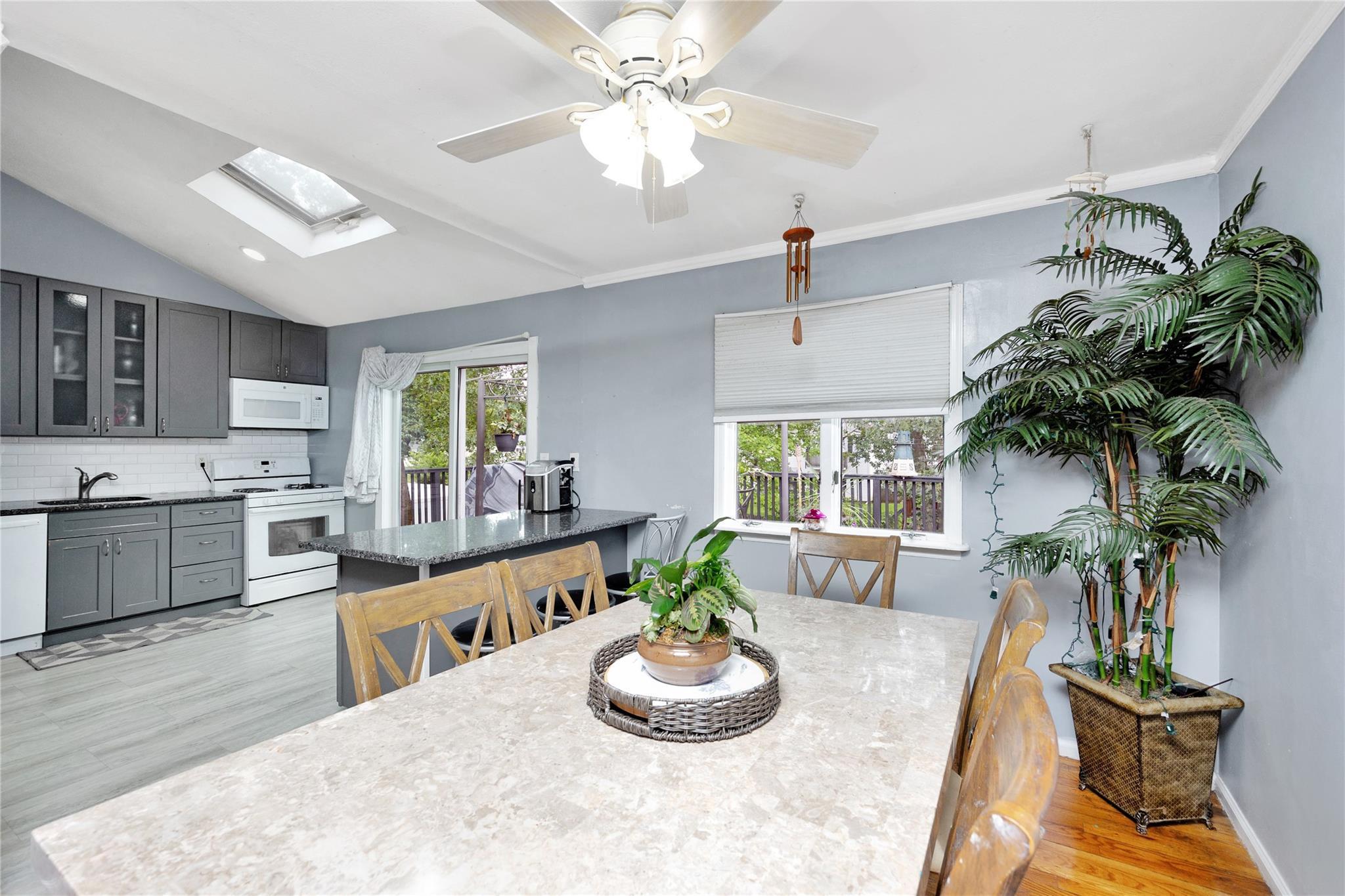 Single Family Shenandoah  Suffolk County, NY 11776, MLS-882406-8
