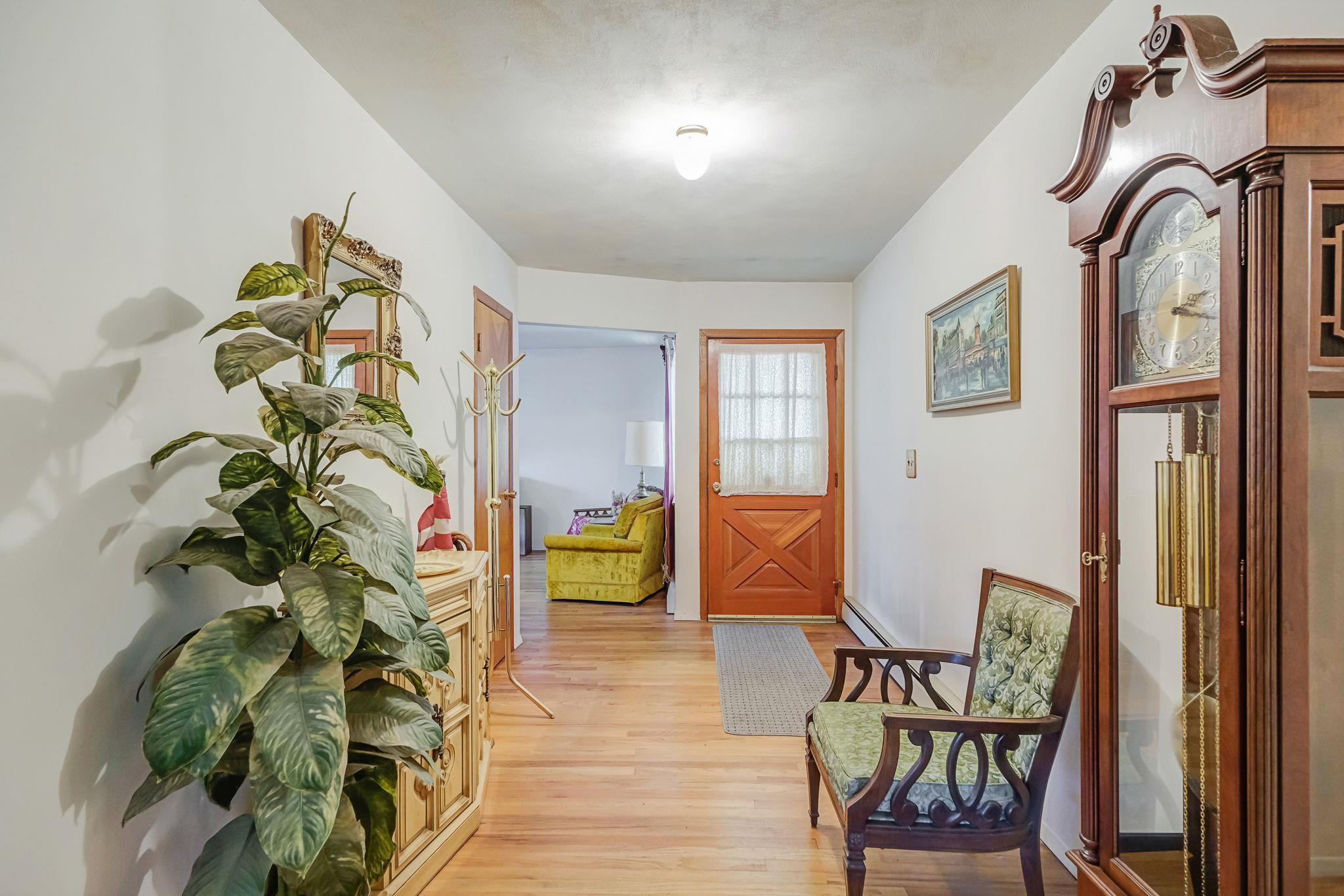 Single Family Bayside  Suffolk County, NY 11763, MLS-882411-6