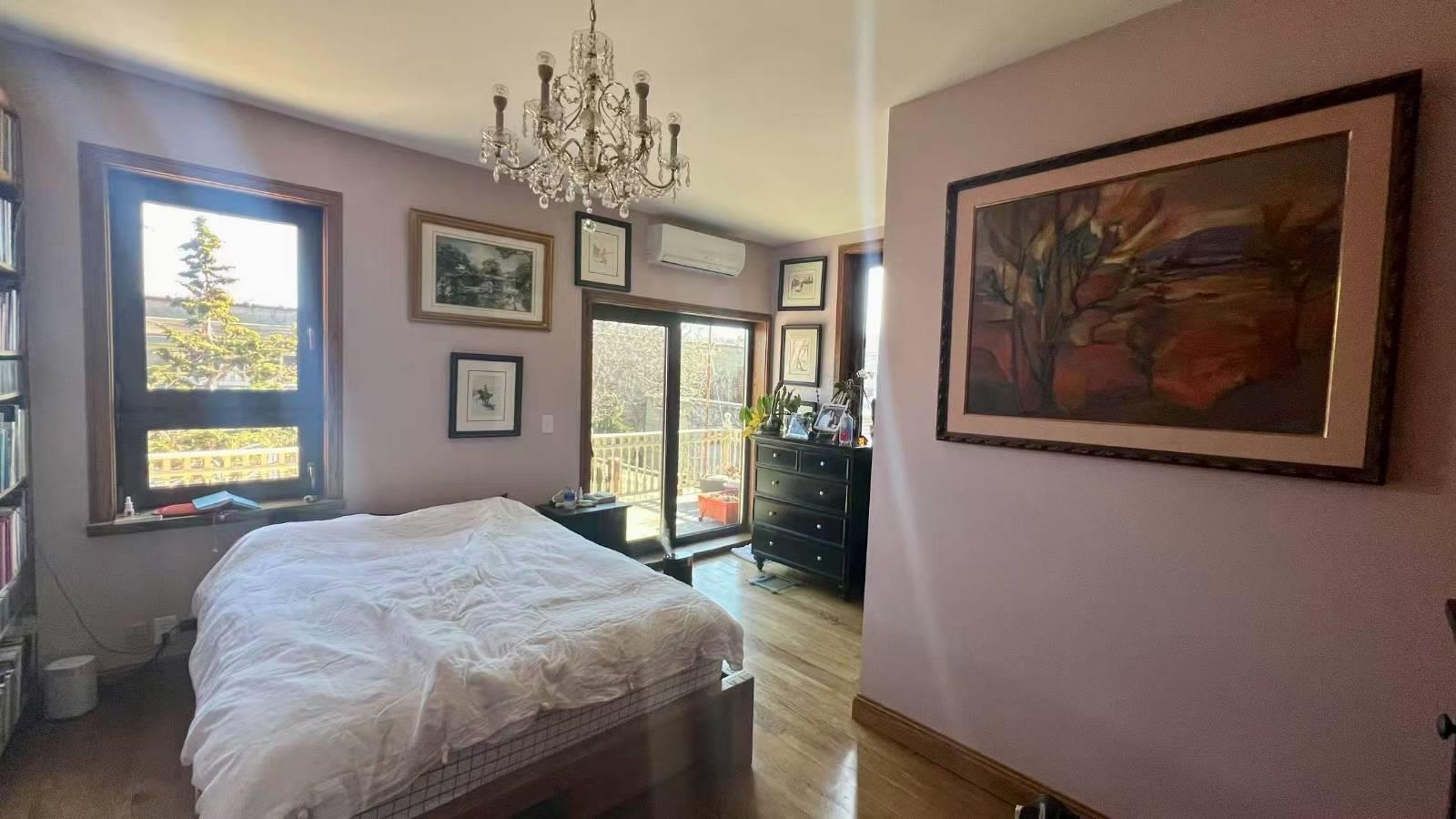 Single Family 58th  Queens, NY 11378, MLS-882422-10