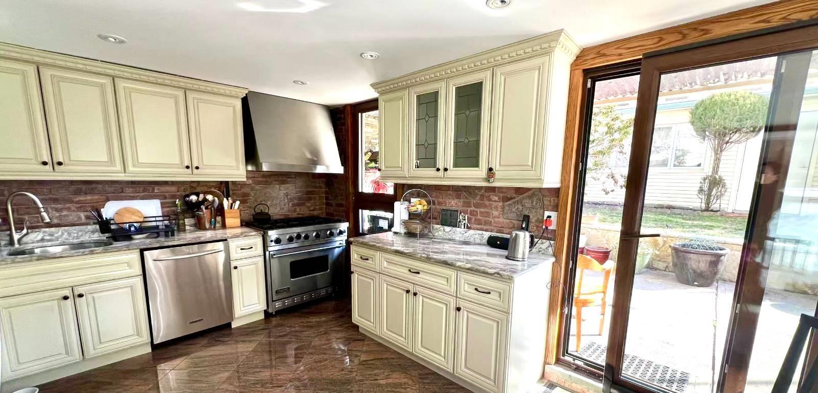 Single Family 58th  Queens, NY 11378, MLS-882422-5