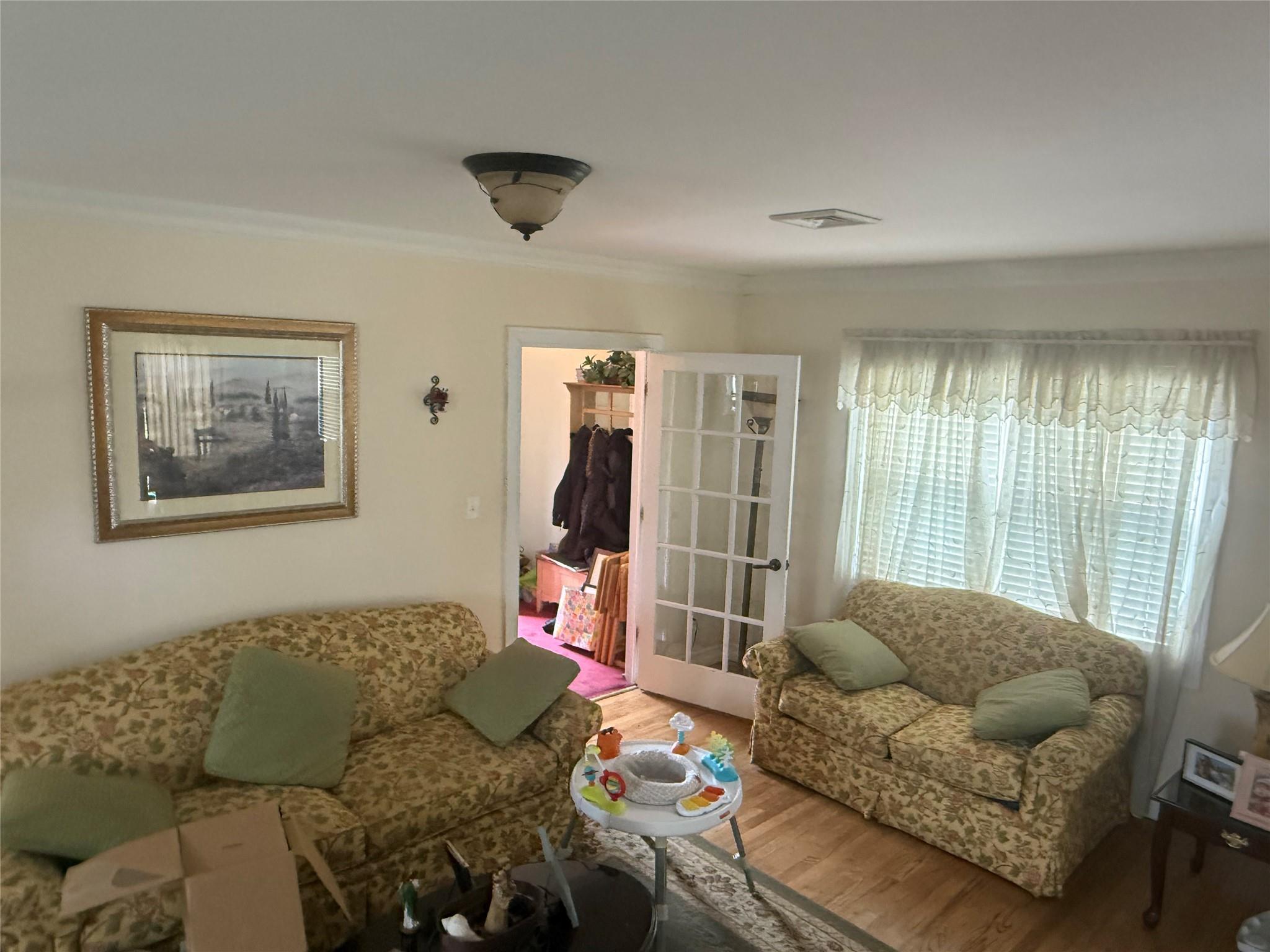Single Family 19  Queens, NY 11357, MLS-882444-3