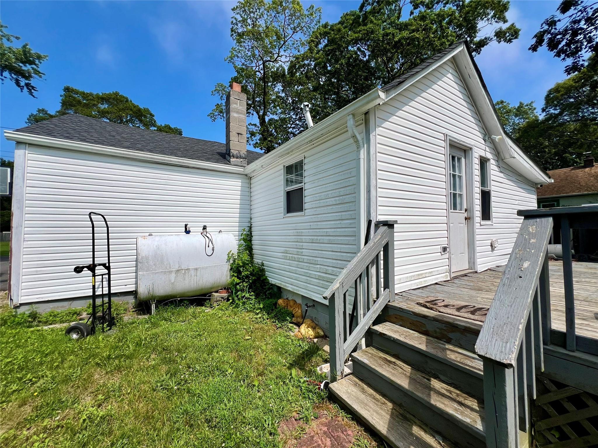 Single Family Daisy  Suffolk County, NY 11951, MLS-882447-10